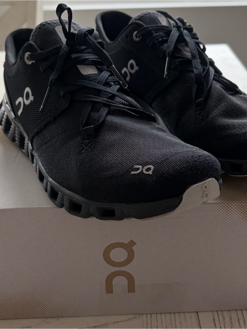 On Running Black Athletic Cloud-Style Running Shoes